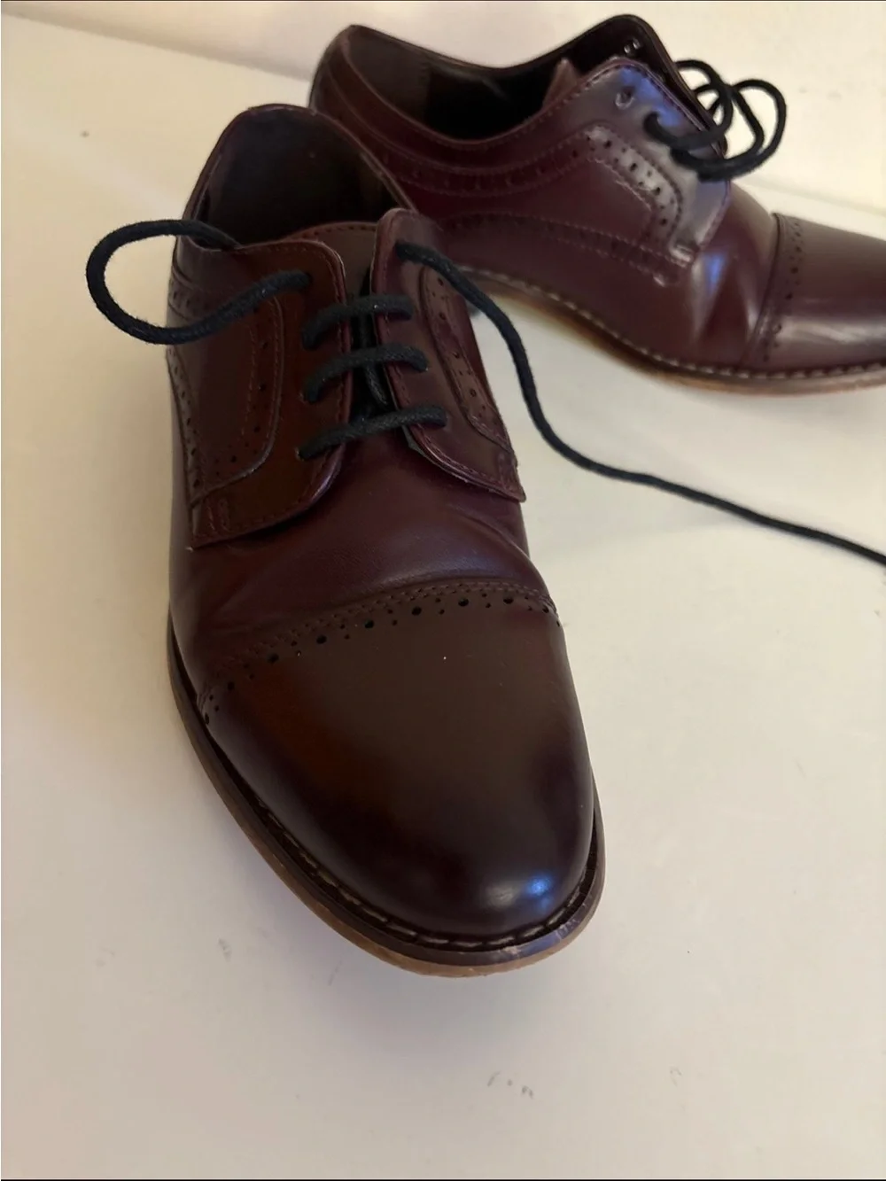 Clarks Men's Burgundy Leather Derby Shoes